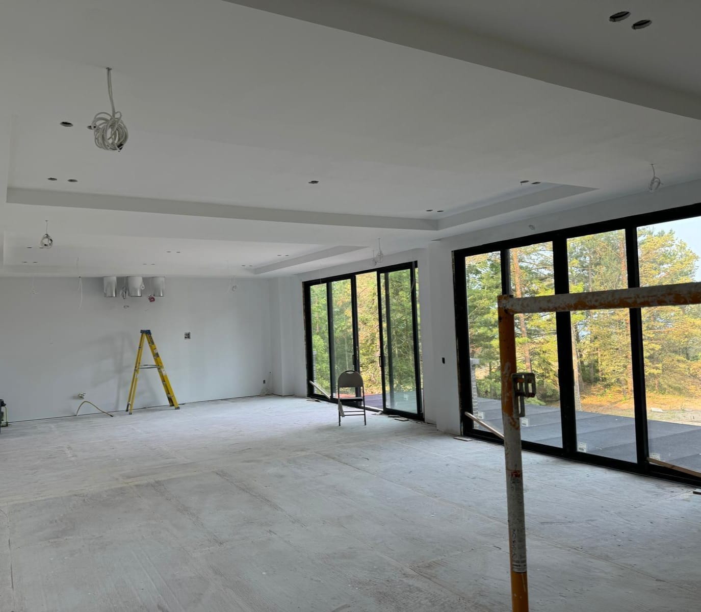 Insulation installation for energy-efficient homes